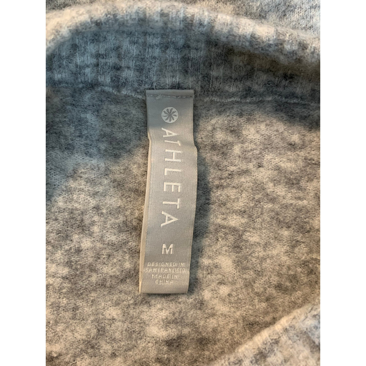 Athleta Sweater Womens Medium Gray Crew Neck Pullover White Trim