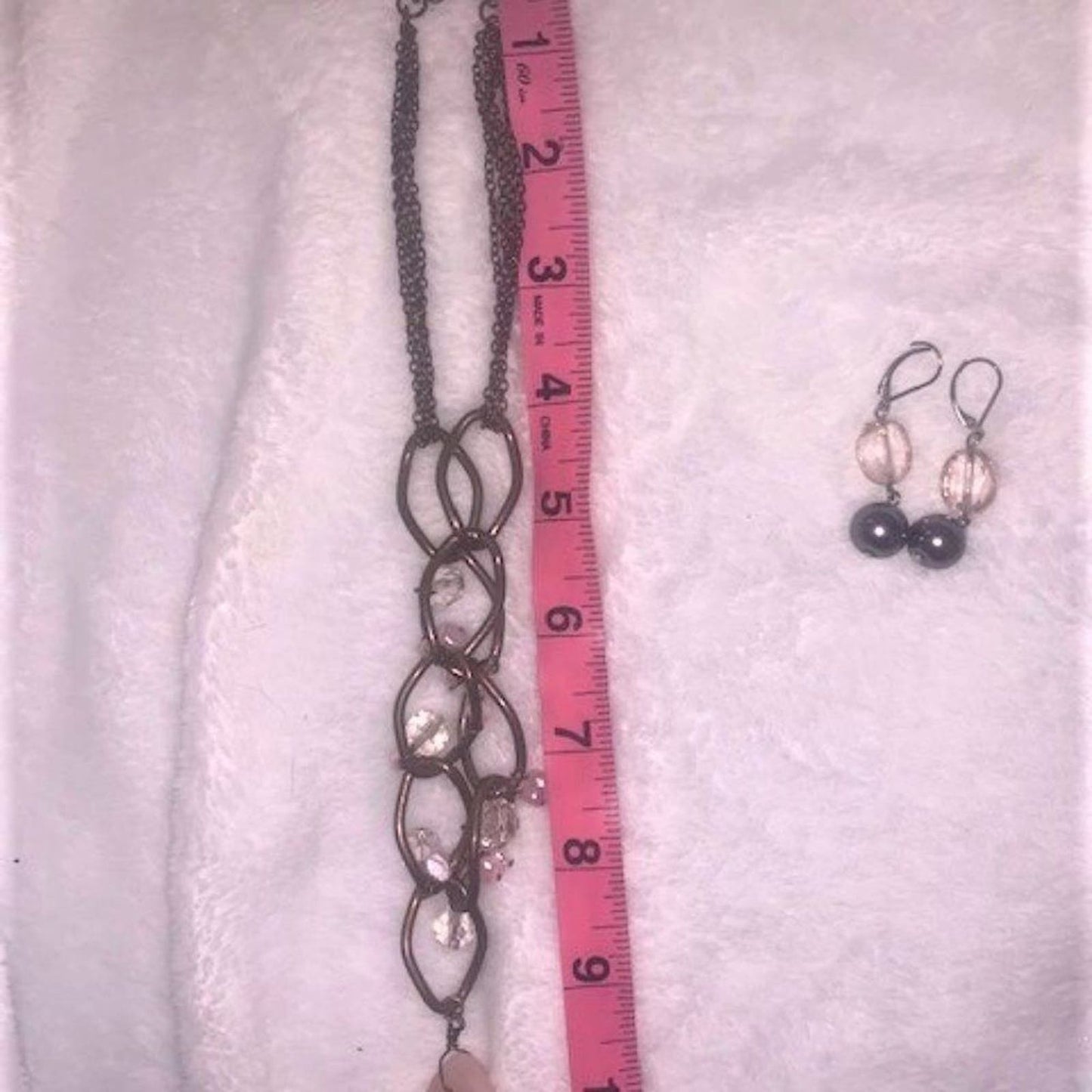 Pink stone pendant necklace