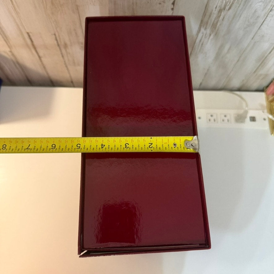 Gucci Large Burgundy Glossy Magnetic Gift Presentation Box w/ Lid White