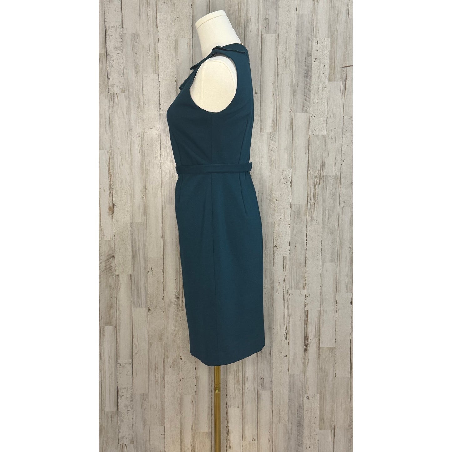 Elie Tahari Women's Sleeveless Sheath Dress Blue Belted Knee Length Size 2