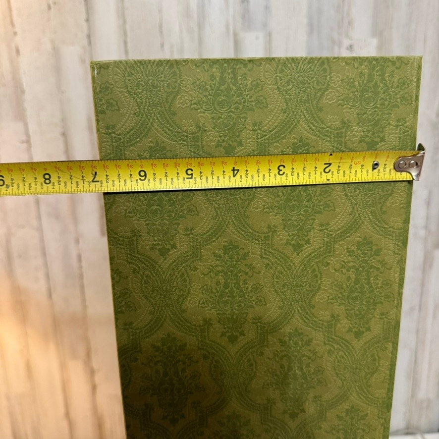 Gucci Green Damask Presentation Gift Storage Box Hinged Lid 27x19x7 DAMAGED