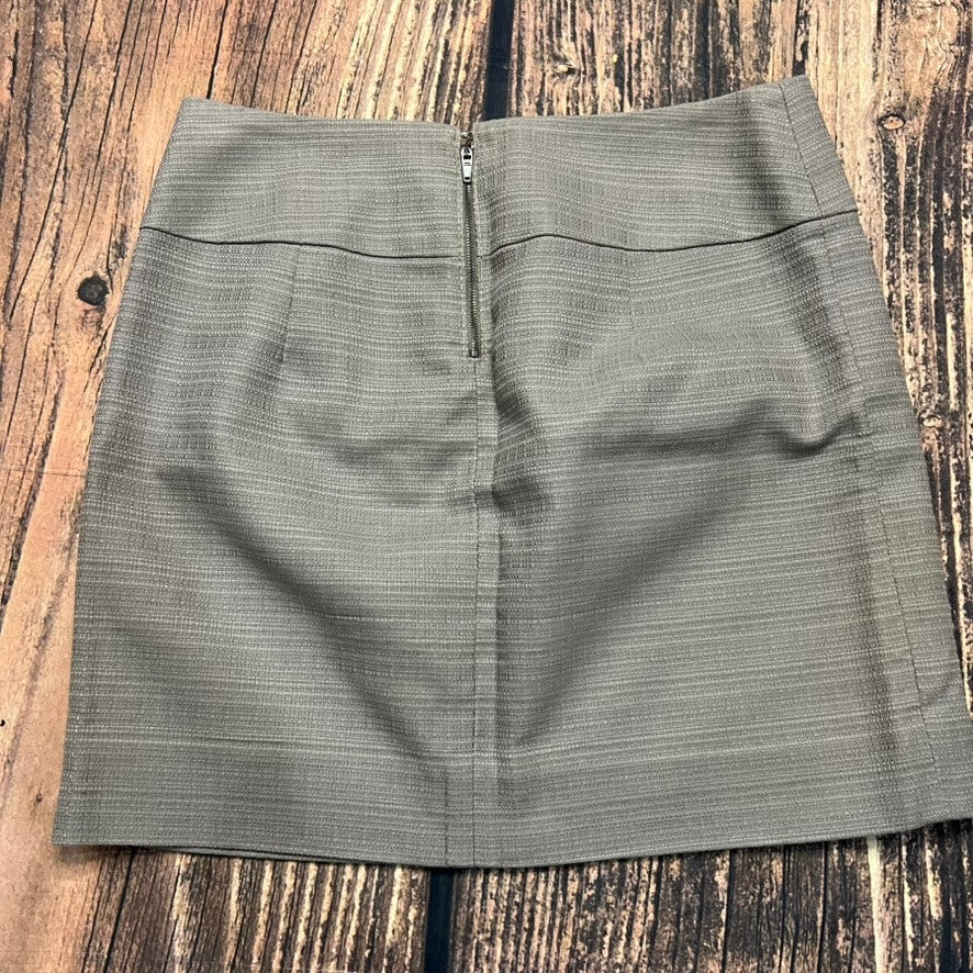 J. Crew Women's Beige Mini Skirt Size 0 Short Solid Back Zipper