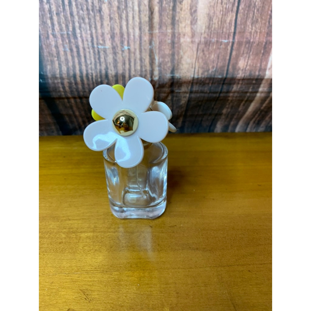 Marc Jacobs Daisy Eau So Fresh Empty Perfume Bottle 1.6 oz