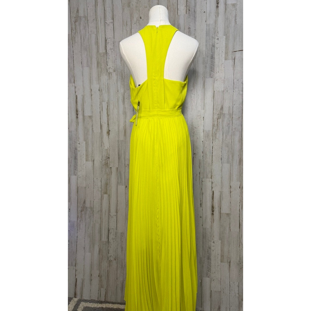 NWT BCBG Paris Alyssa Dress Women's Size 6 Yellow Pleated Hi-Low Party Dress