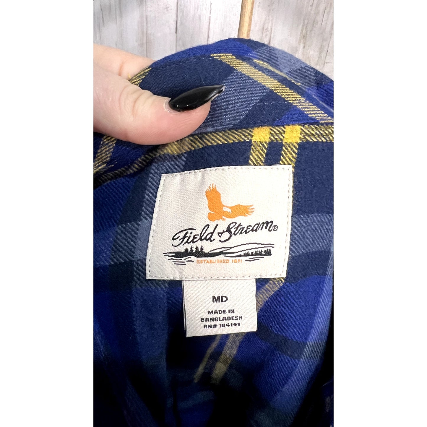 Field & Stream Men's Medium Plaid Flannel Shirt Long Sleeve Button-Up