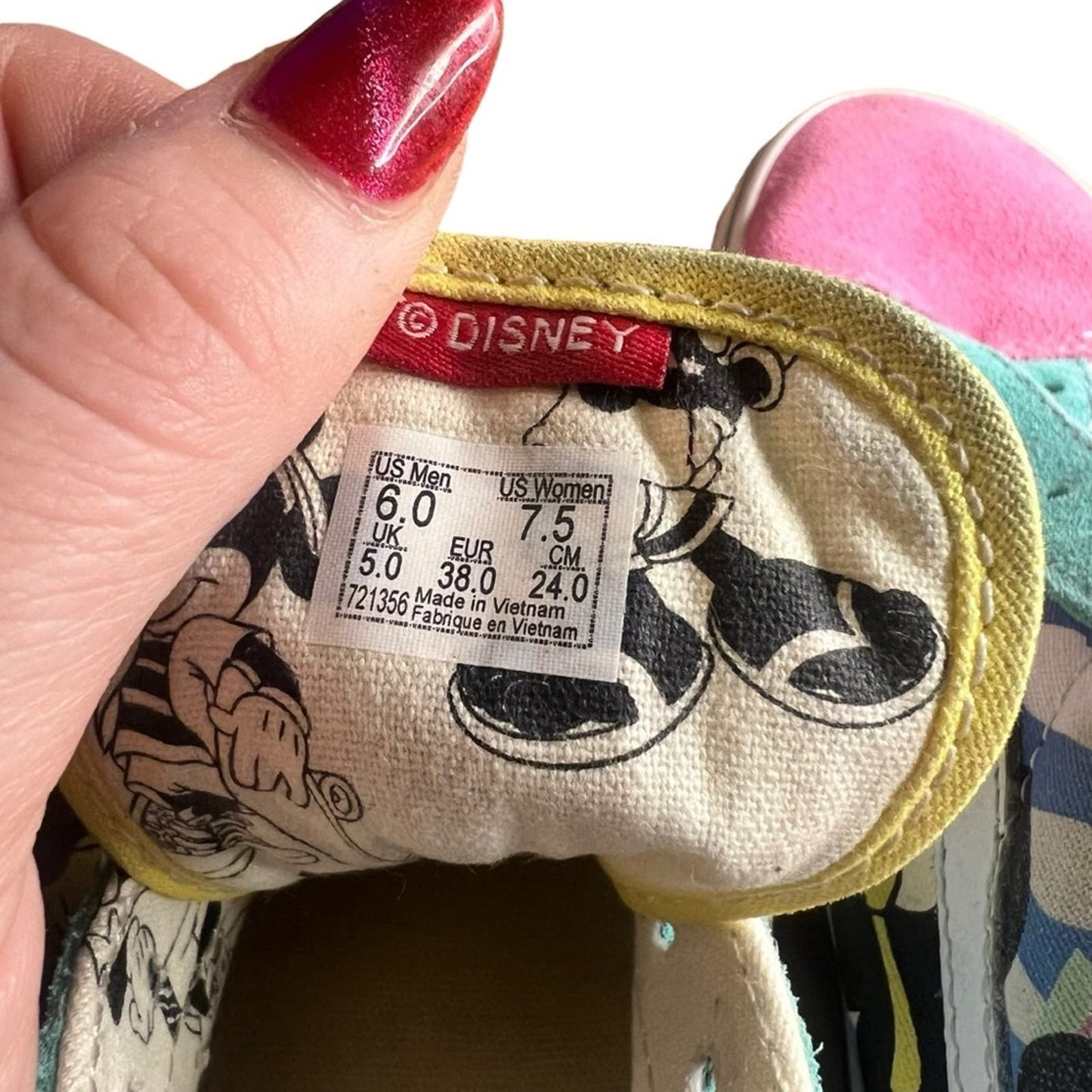 Vans Disney x Old Skool '80s Mickey' Low Top Skate Shoes Men's 6.0 / Women's 7.5