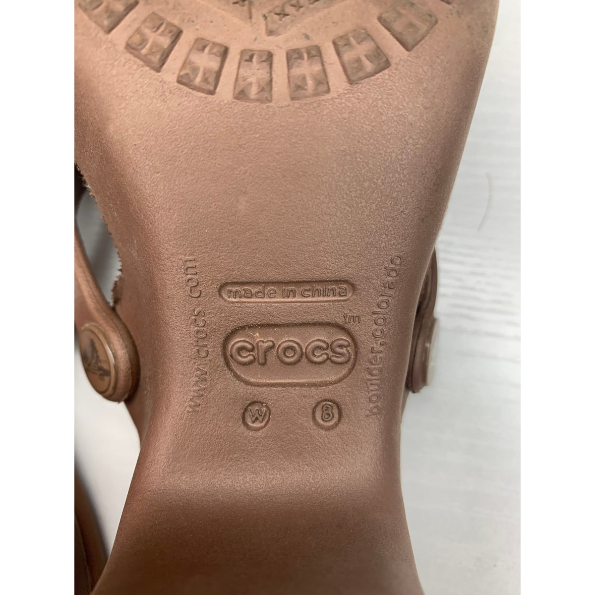 Crocs Cyprus Wedge Sandals Womens Size 8 Brown Slip On Crisscross Strap