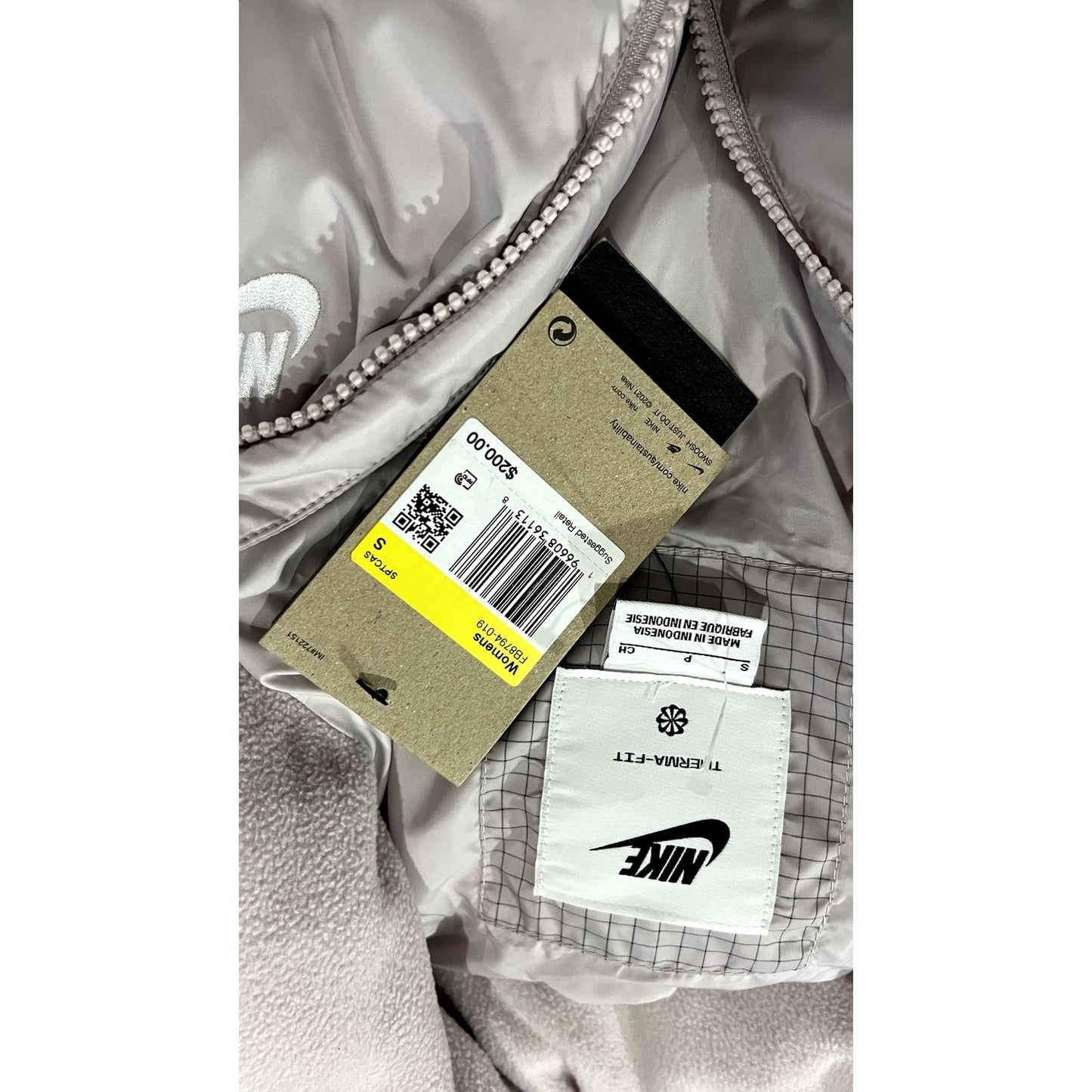 NWT Nike Women's Small Gray/Lavender Therma-Fit Loose Long Wind Puffer Vest