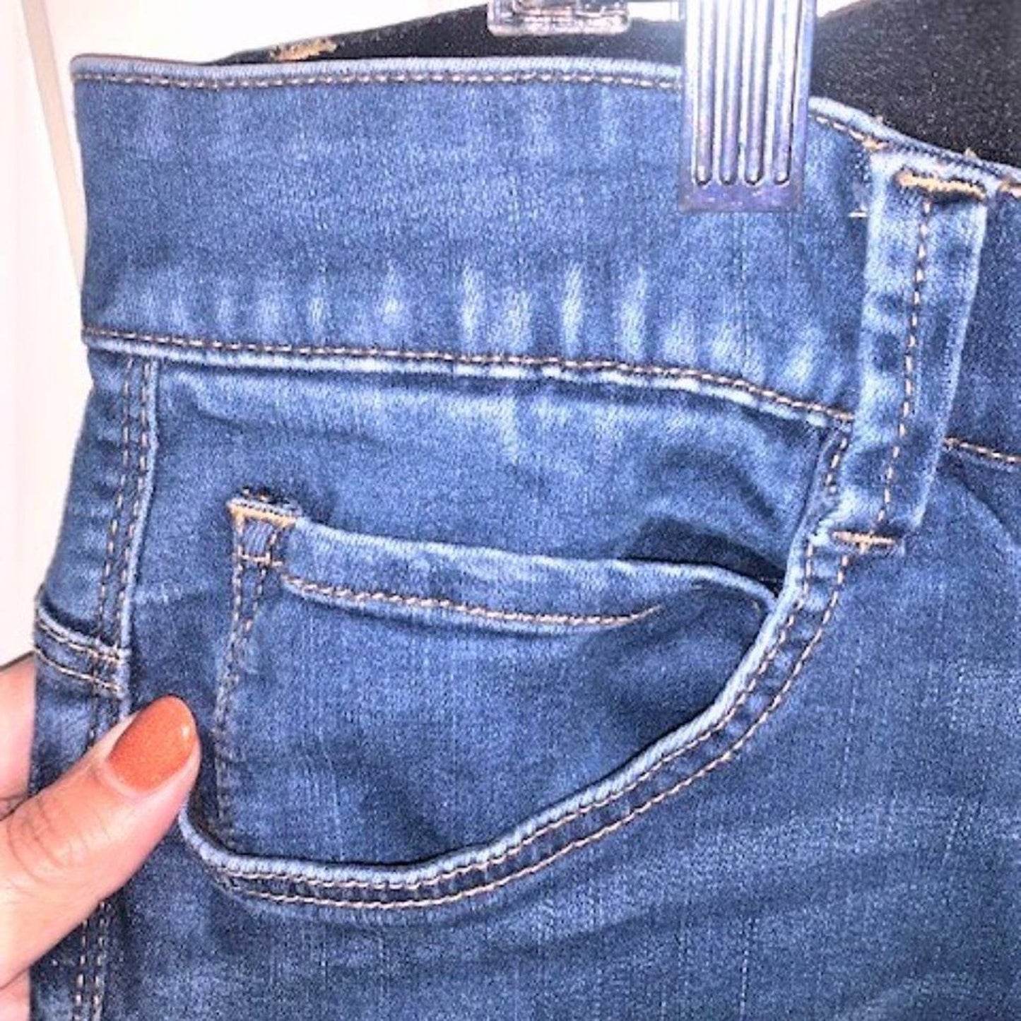 Code Bleu straight leg jeans w/body sculpt