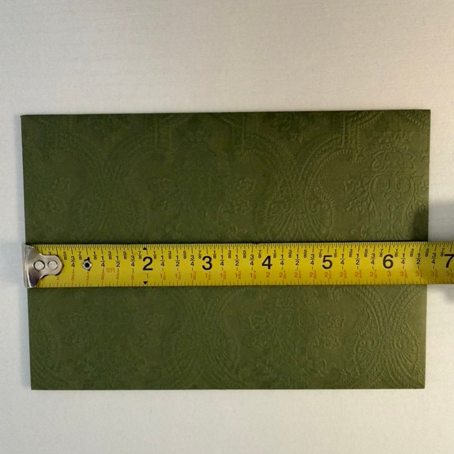 Gucci Gift Card Holder Green Embossed Damask Pattern Black Logo