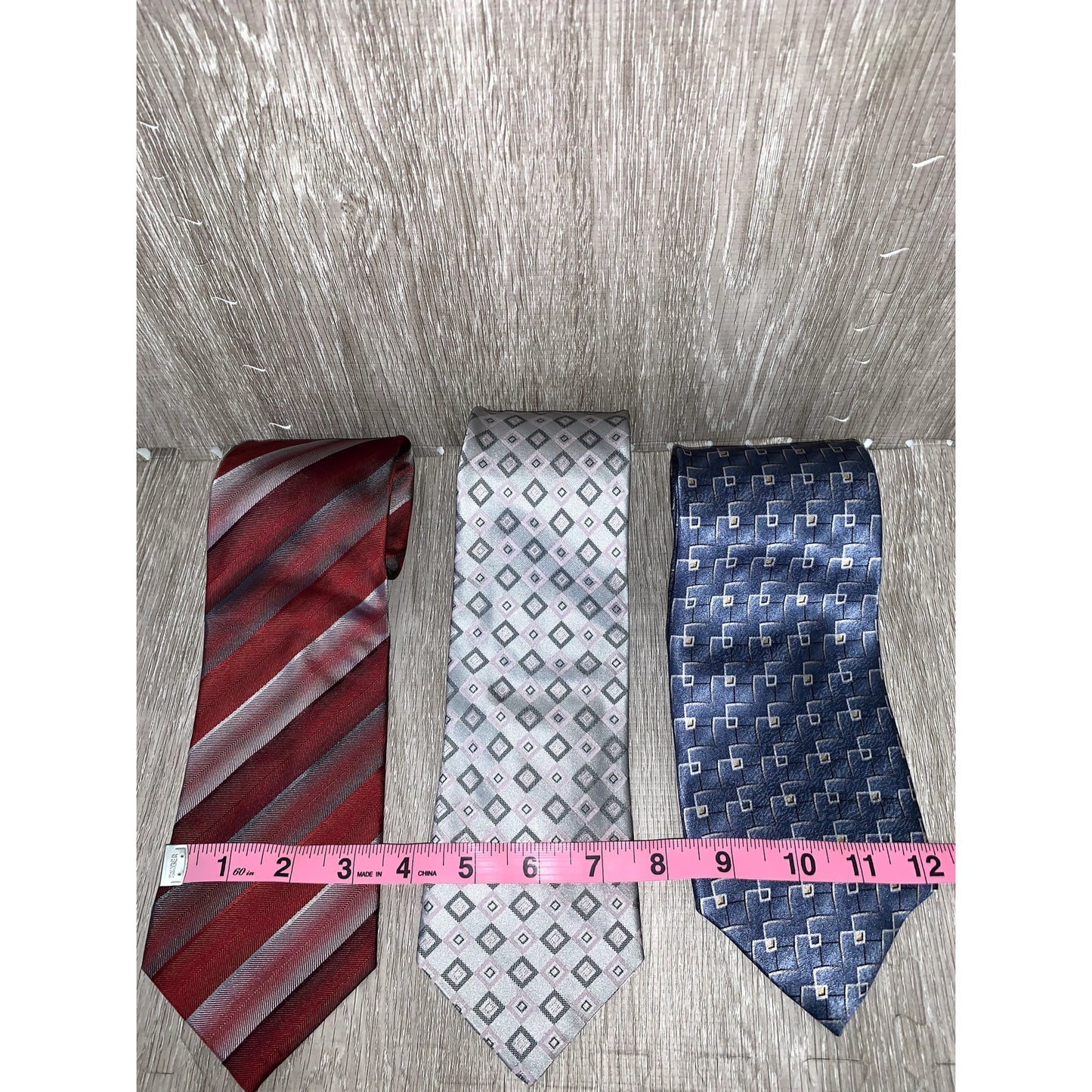 Van Heusen Men's Silk Ties Set of 3 Geometric Designer Multicolor