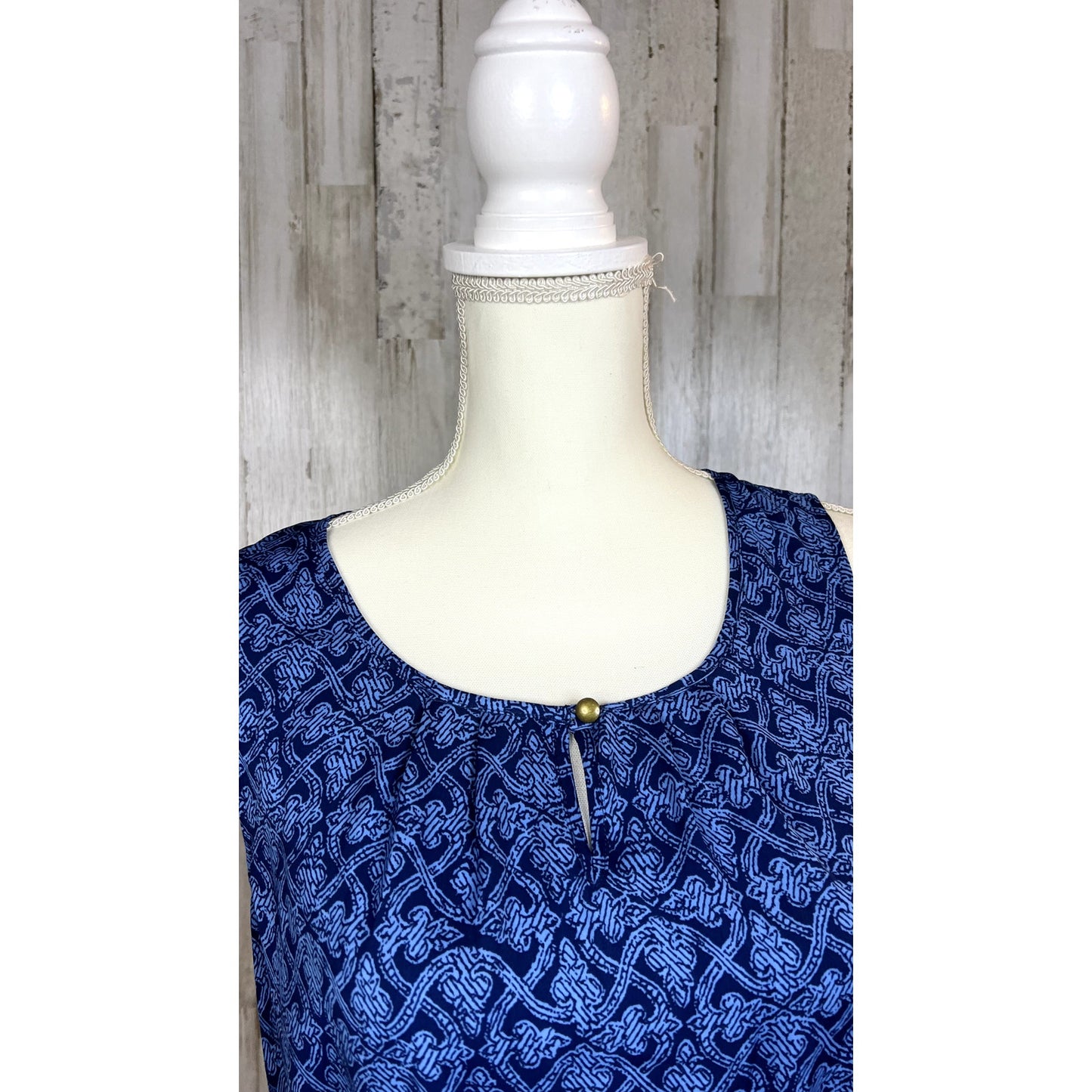 Banana Republic Women's Small Blue Geometric Print Peplum Sleeveless Blouse