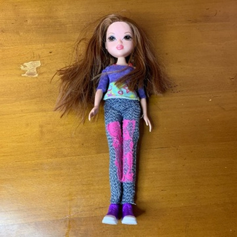 Lot of 3 Moxie Girlz Fashion Dolls w/ Outfits & Shoes