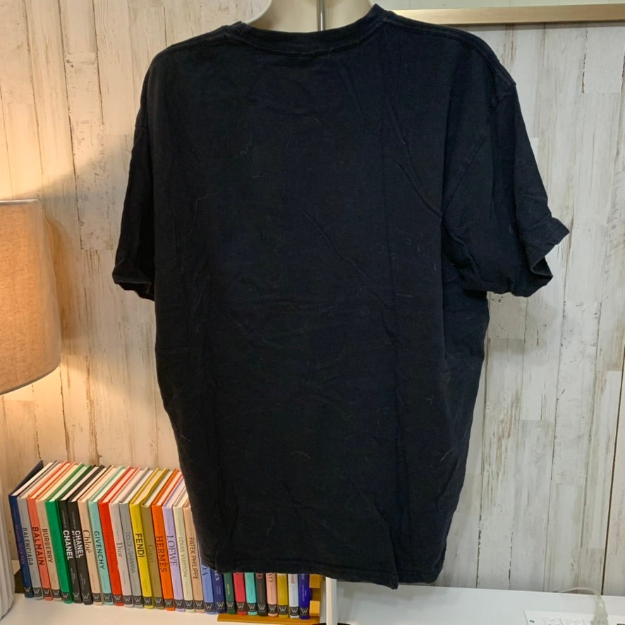 Elf Movie He’s an Angry Elf Black Graphic Tee Size XL