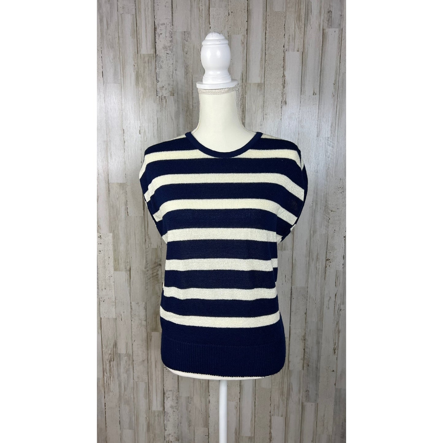 Vintage Vivanti Women's Size 12 Pullover Navy & White Striped Cap Sleeve Blouse