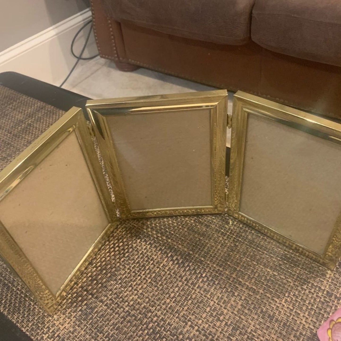 Elegant Set of 4 varied picture frames - timeless charm!