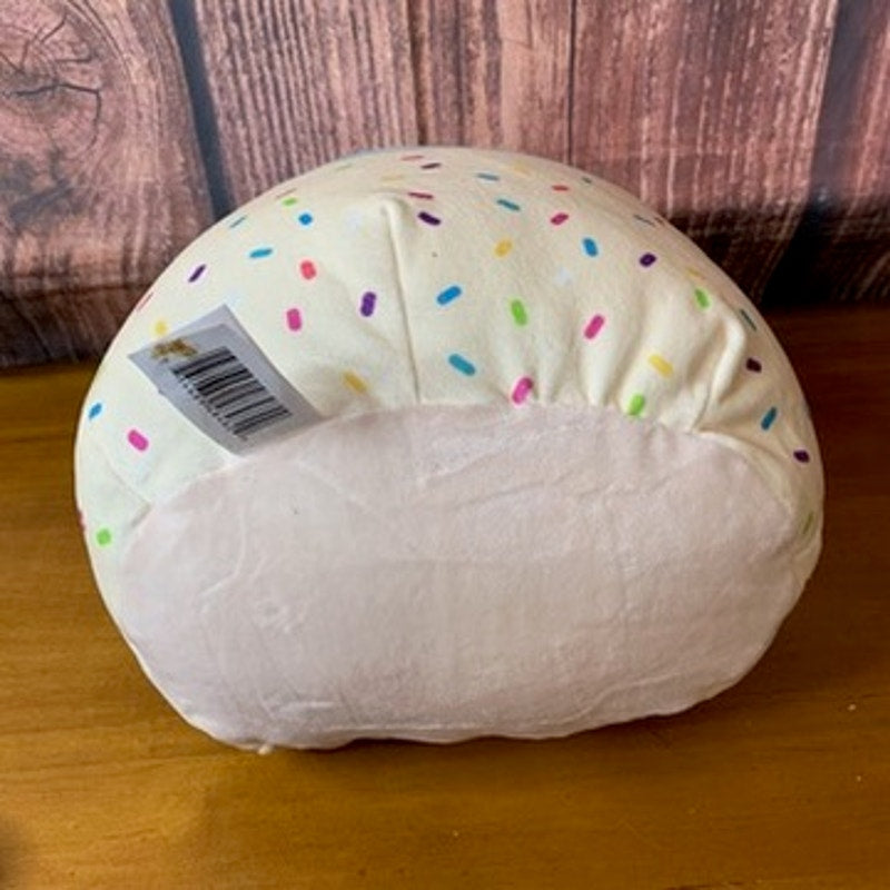 NWT Squishmallows Kiks Birthday Cupcake Plush 10in Hang Tag