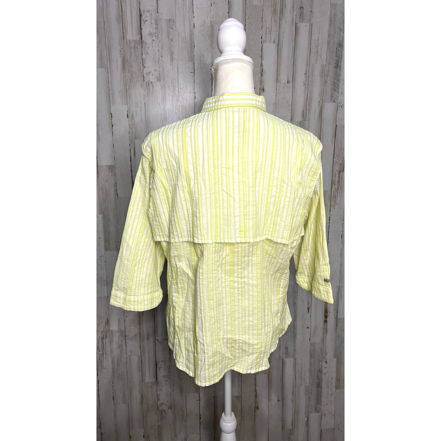 Columbia Women's 2XL Green Striped Vented Fishing Shirt 3/4 Sleeve