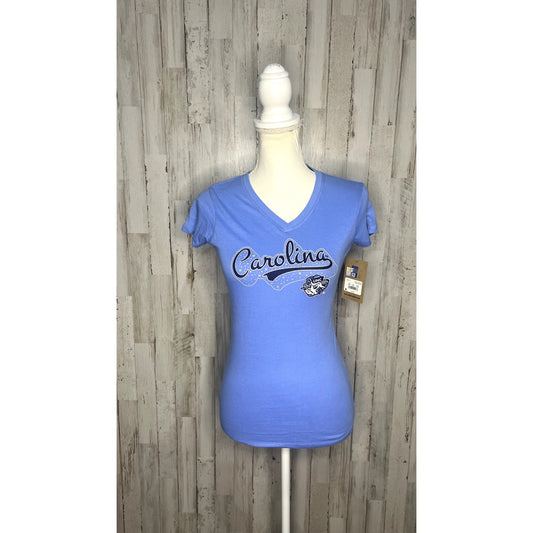 NWT North Carolina Tarheels Women's Large V-Neck Carolina Blue T-Shirt