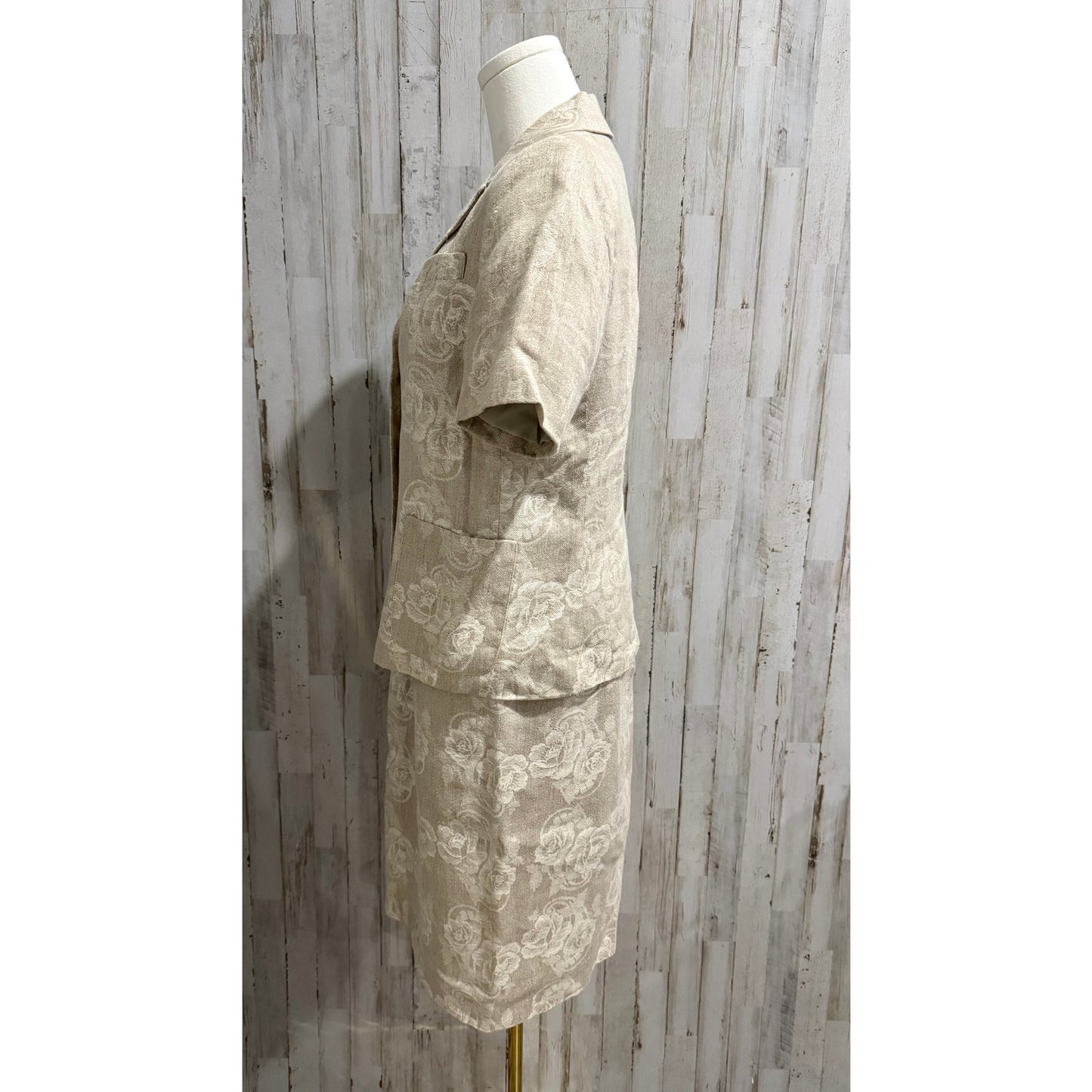 Harve Benard Collection Skirt Suit Womens Petite 8P Beige Floral 2pc Set