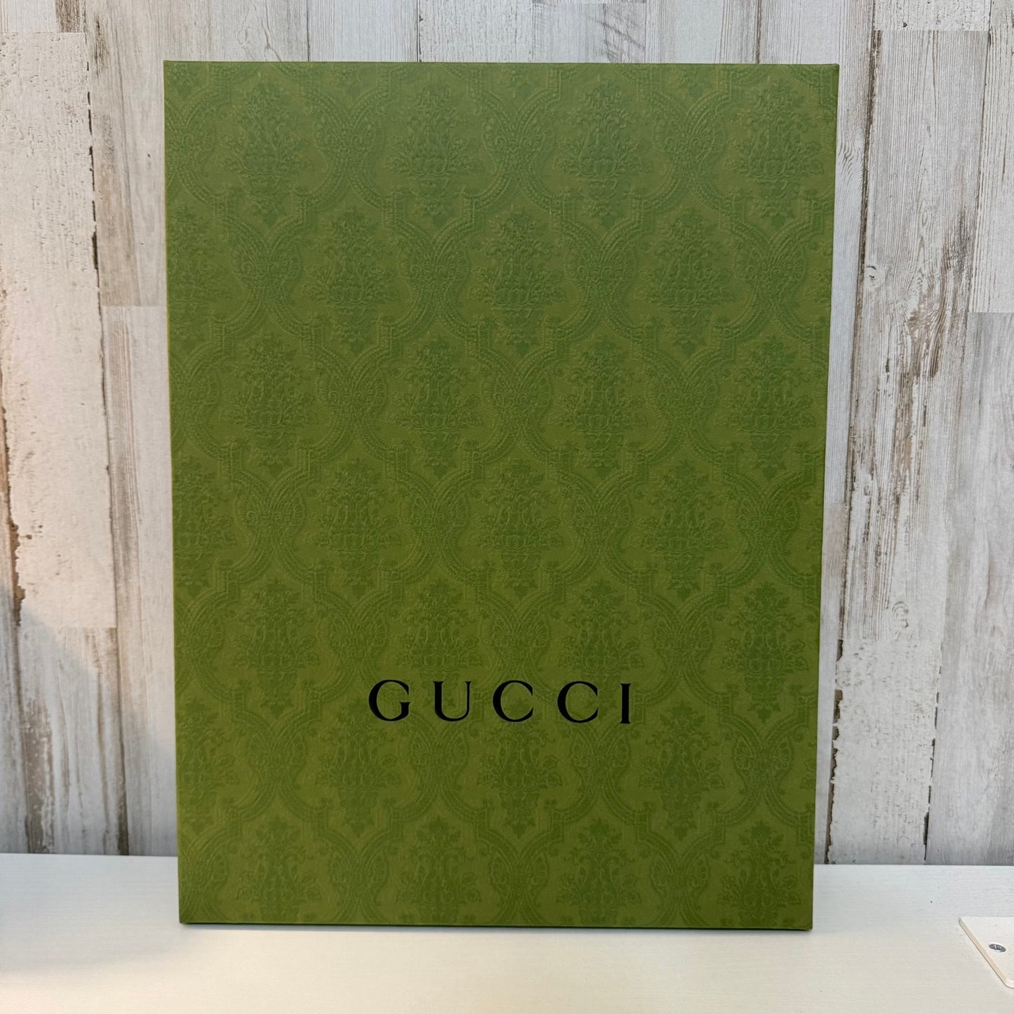 Gucci Gift Box Storage Box Green Embossed 16 x 12 x 2 Authentic Packaging