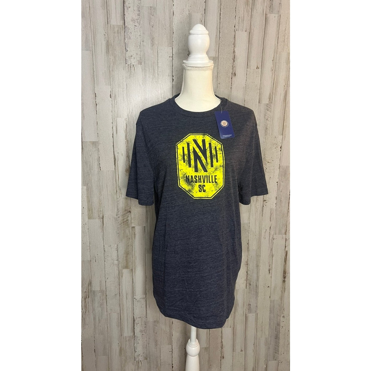 NWT MLS Nashville SC Men's Logo T-Shirt Heathered Gray Size Medium