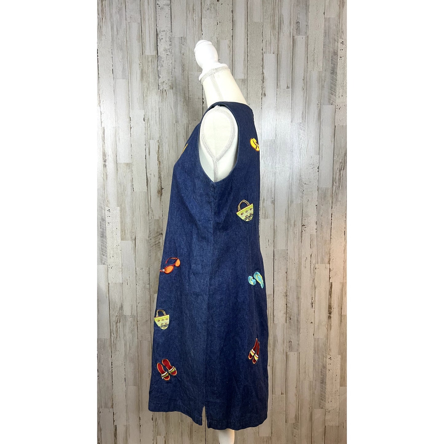 Dressbarn Vintage 80s Women's 12 Denim Blue Beach Embroidered Sleeveless Dress