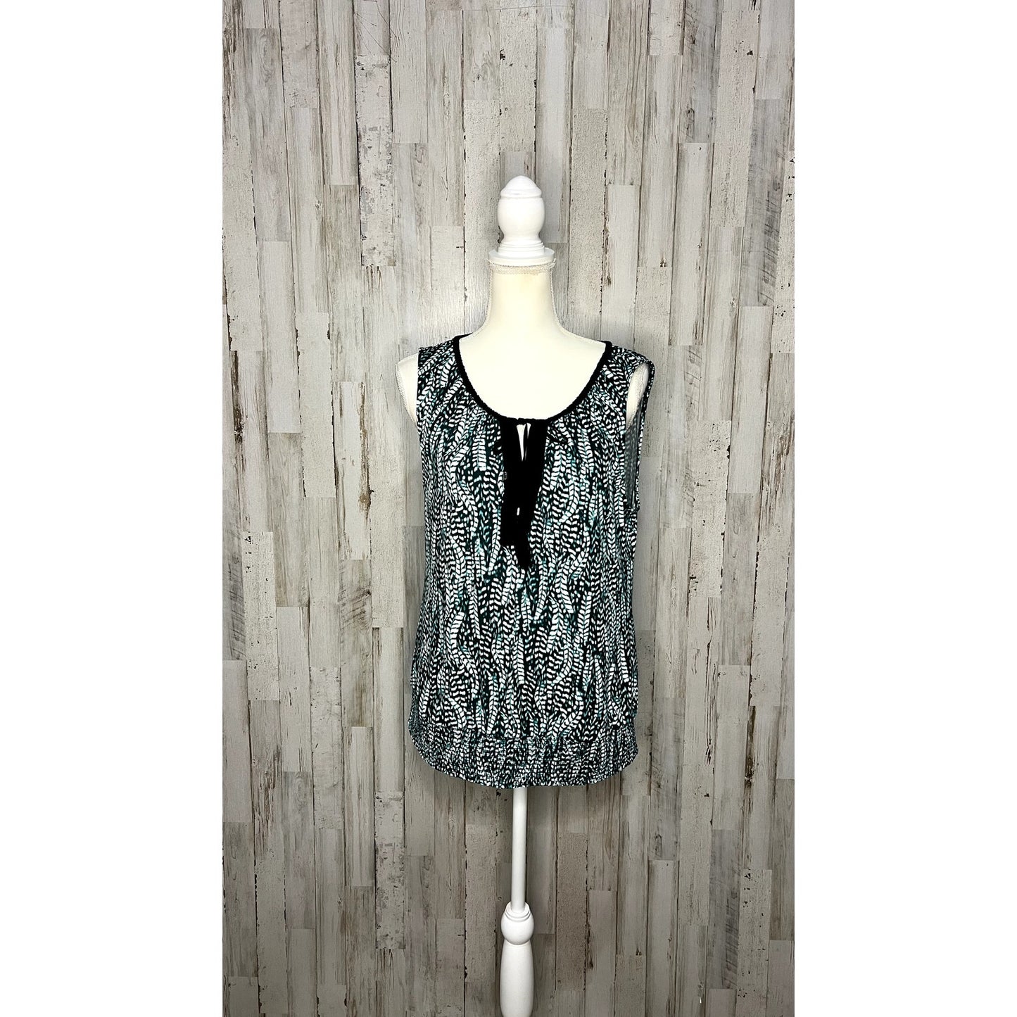 White House Black Market Women's Sleeveless Blouse Medium Multicolor