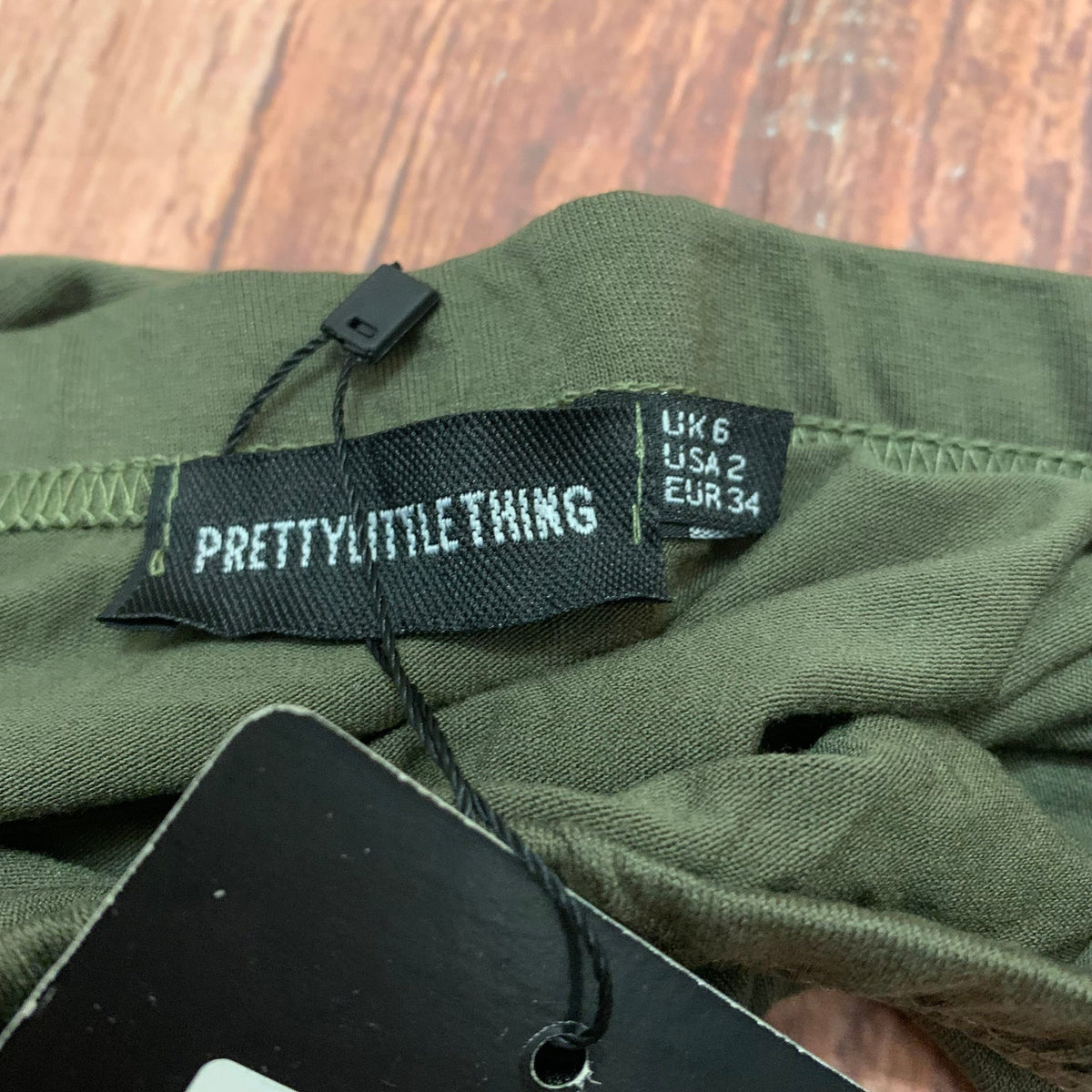 NWT Pretty Little Thing Green Jersey Midi Skirt Size 2