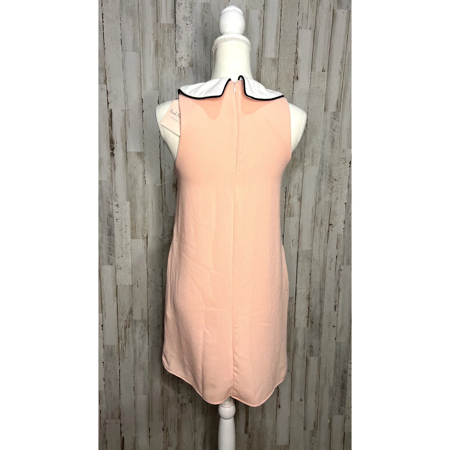 NWT Smak Parlour Women's XS Pink Sleeveless Short Dress with Contrast Collar