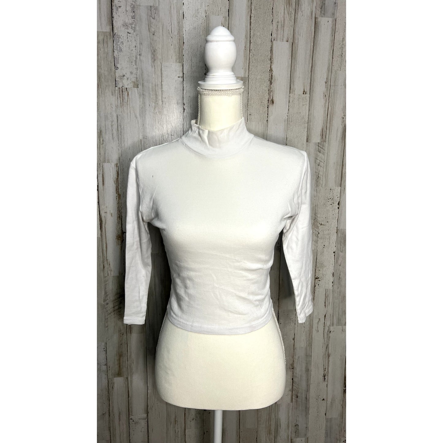 Brandy Melville Women's White Mock Neck 3/4 Sleeve Ribbed Crop Top One Size