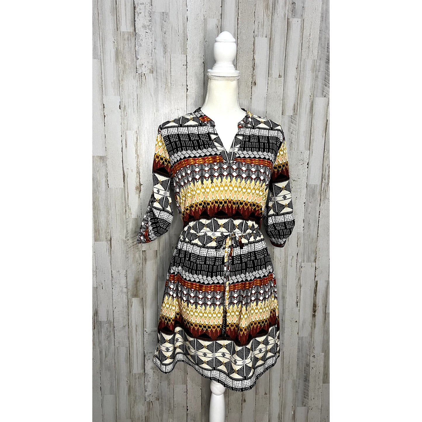 BeBop Women's Multicolor Geometric Knee Length Dress Size Small Boho Casual