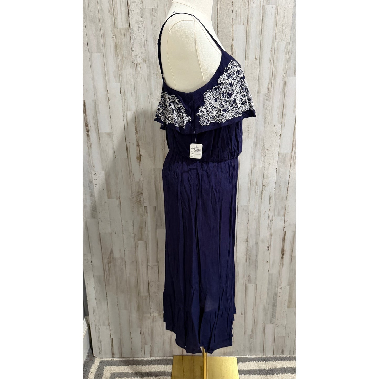 NWT Luxology Dress Womens Size 4 Navy Blue Lace Overlay Spaghetti Strap Midi