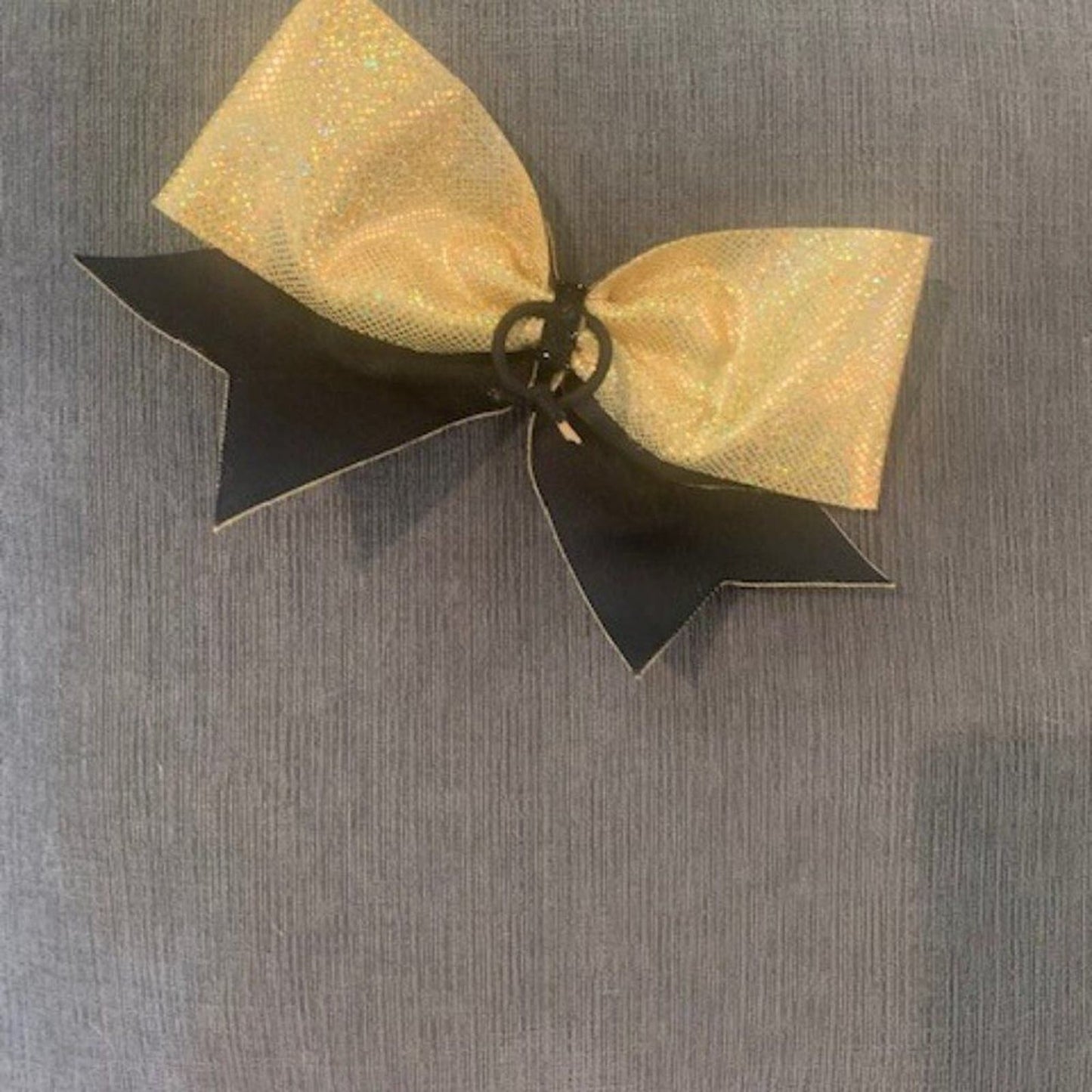 HIT HIT HIT PULL gold big hair bow