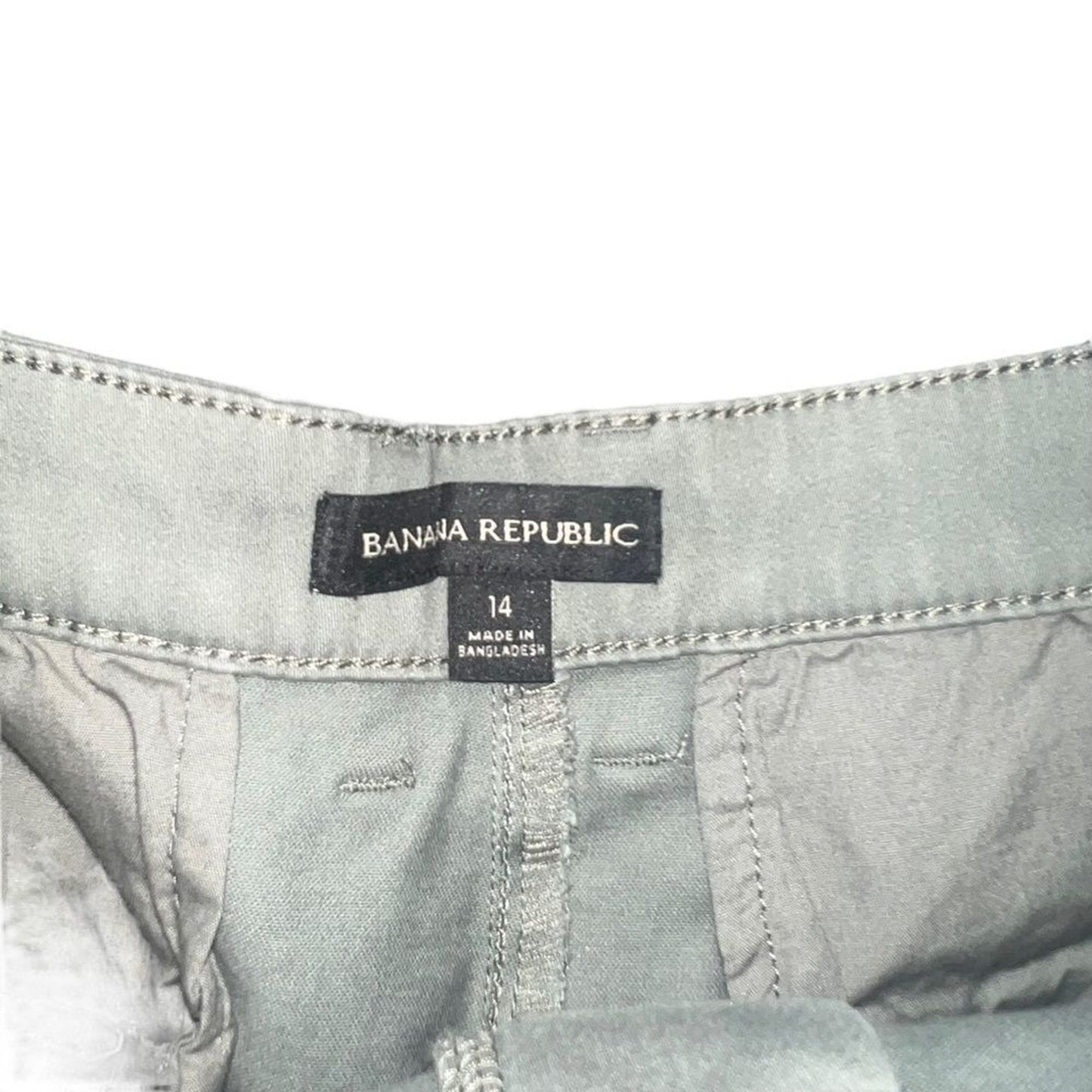 Banana Republic Chino Shorts Womens Size 14 Sage Green Flat Front Zip Fly