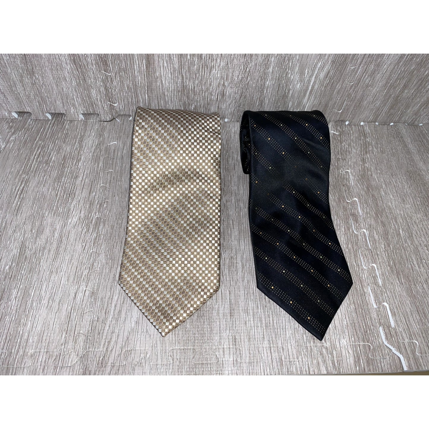 Claiborne Men's Silk Tie Set Tan Checkered & Black Pattern 2 Piece