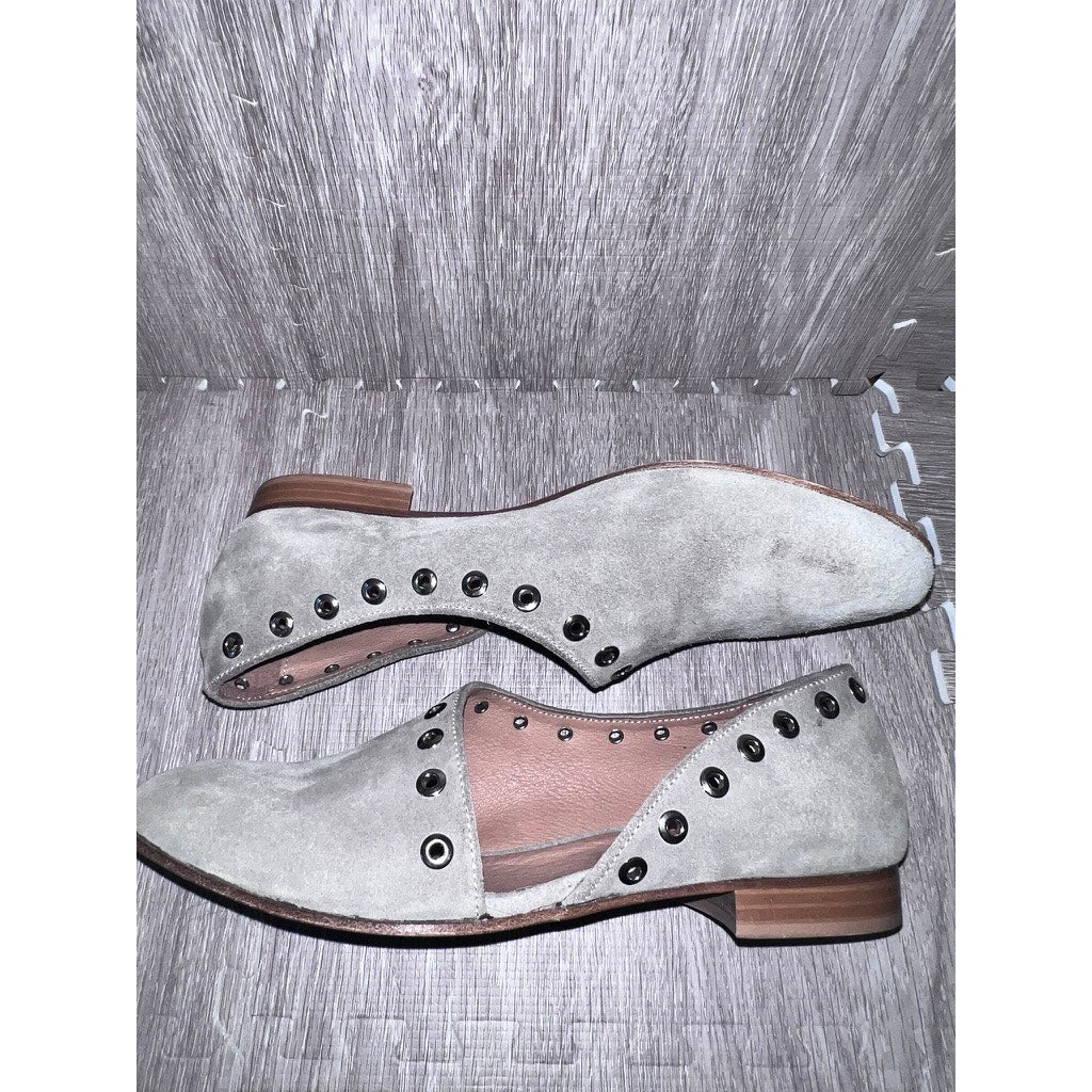 Ron White Women's Gray Suede Slip-On Loafers with Grommet Detail Size 9