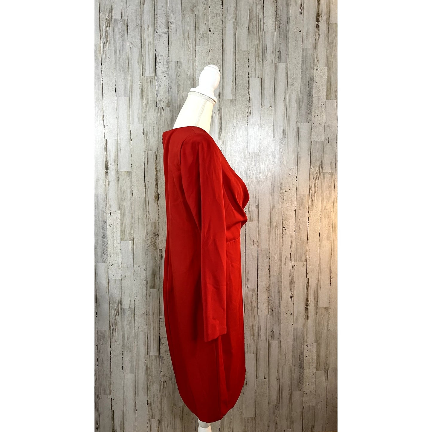 Lauren Ralph Lauren Women's Size 8 Red V-Neck Knee Length Long Sleeve Dress