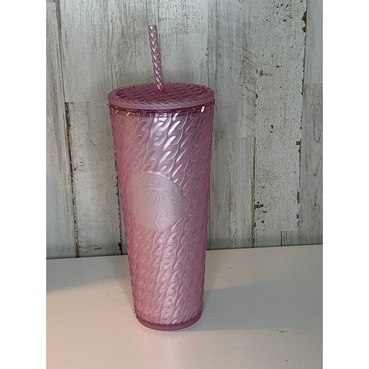 Starbucks Cold Cup Tumbler Pink Chain Link Textured 24oz w/ Straw