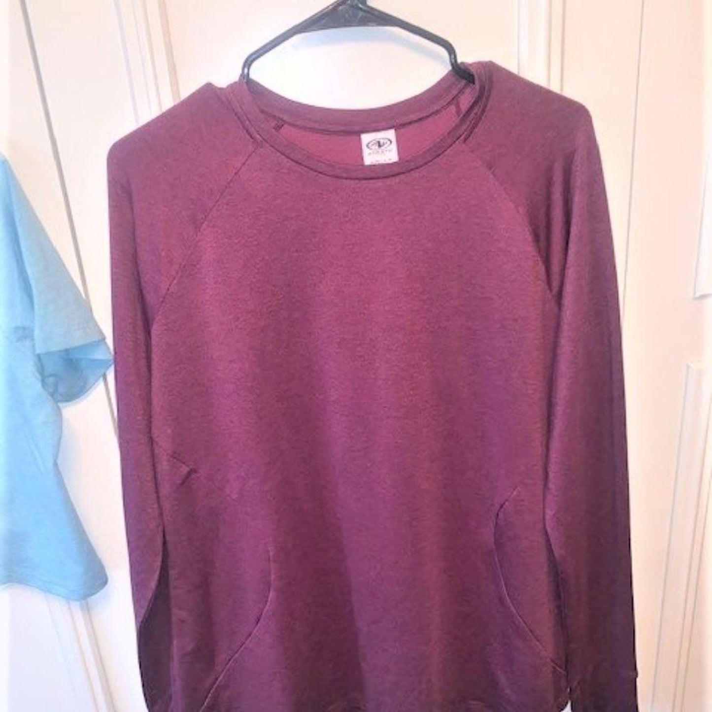 Set 2 maroon/lt blue tops - XL