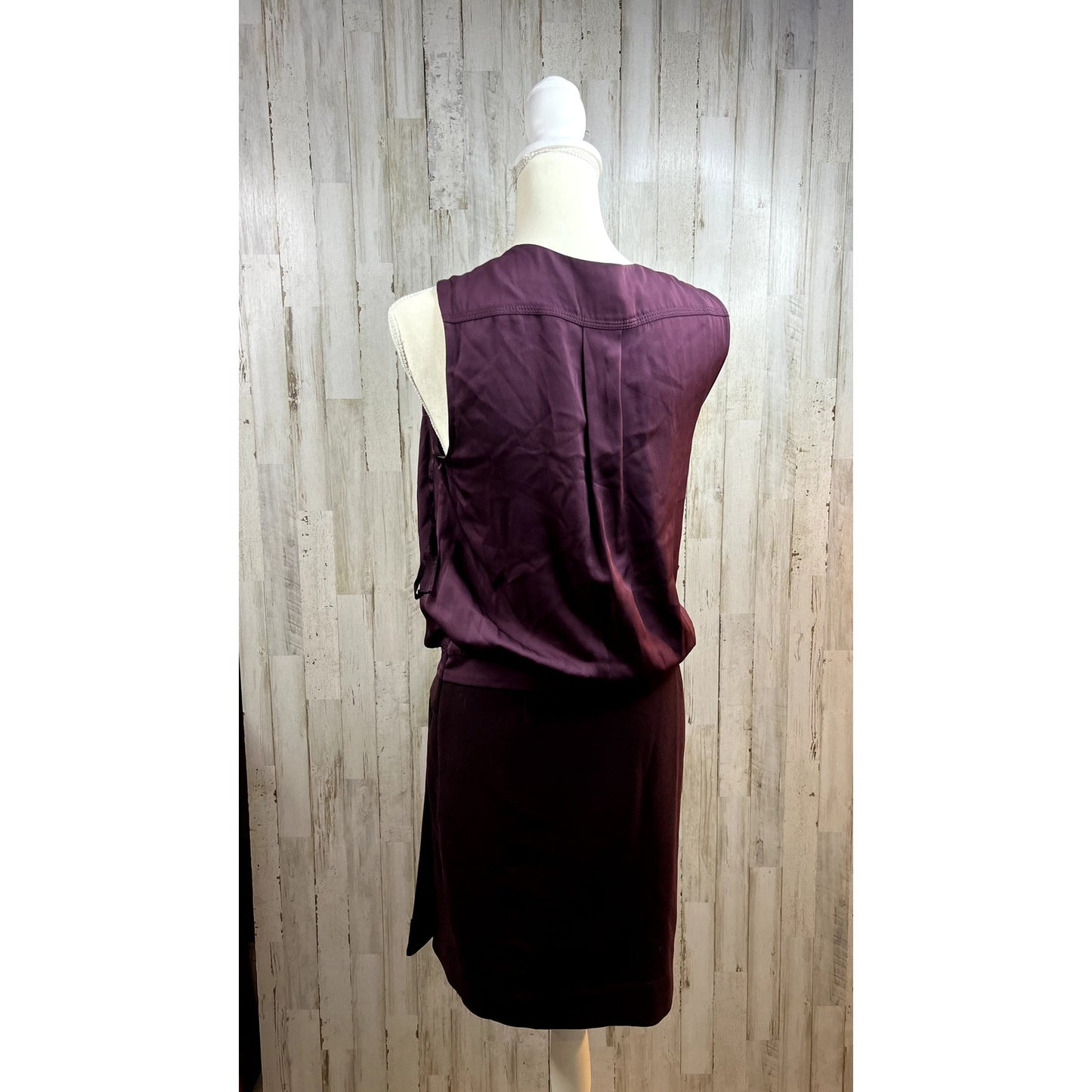 Diane von Furstenberg Plum Daran Draped Cocktail Dress Size 6 Knee Length Silk