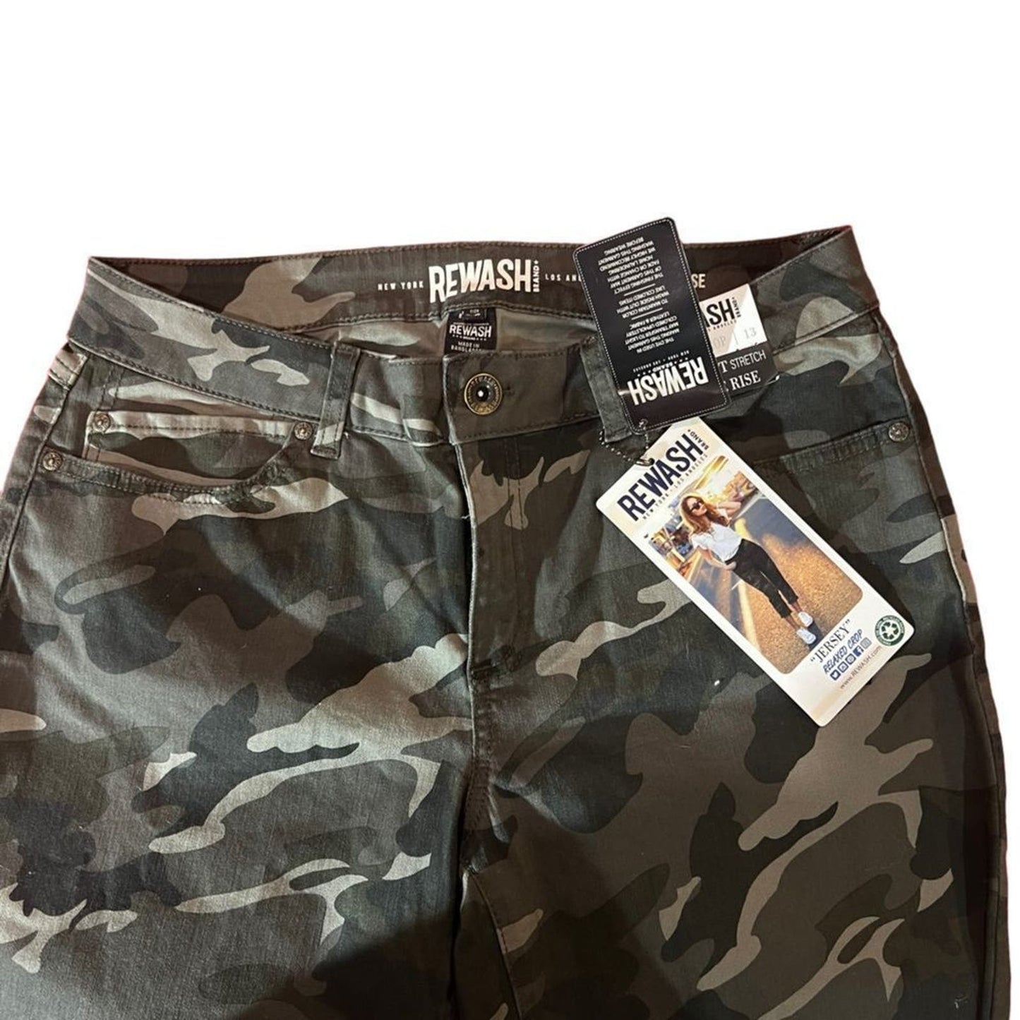 NWT Rewash Camo Ripped Jeans Size 13/31