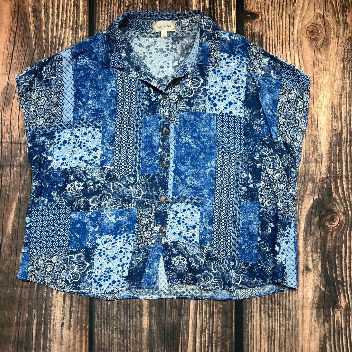 Bailey & Chloe Women's XL Blue Patchwork Short Sleeve Flowy Button Up Blouse