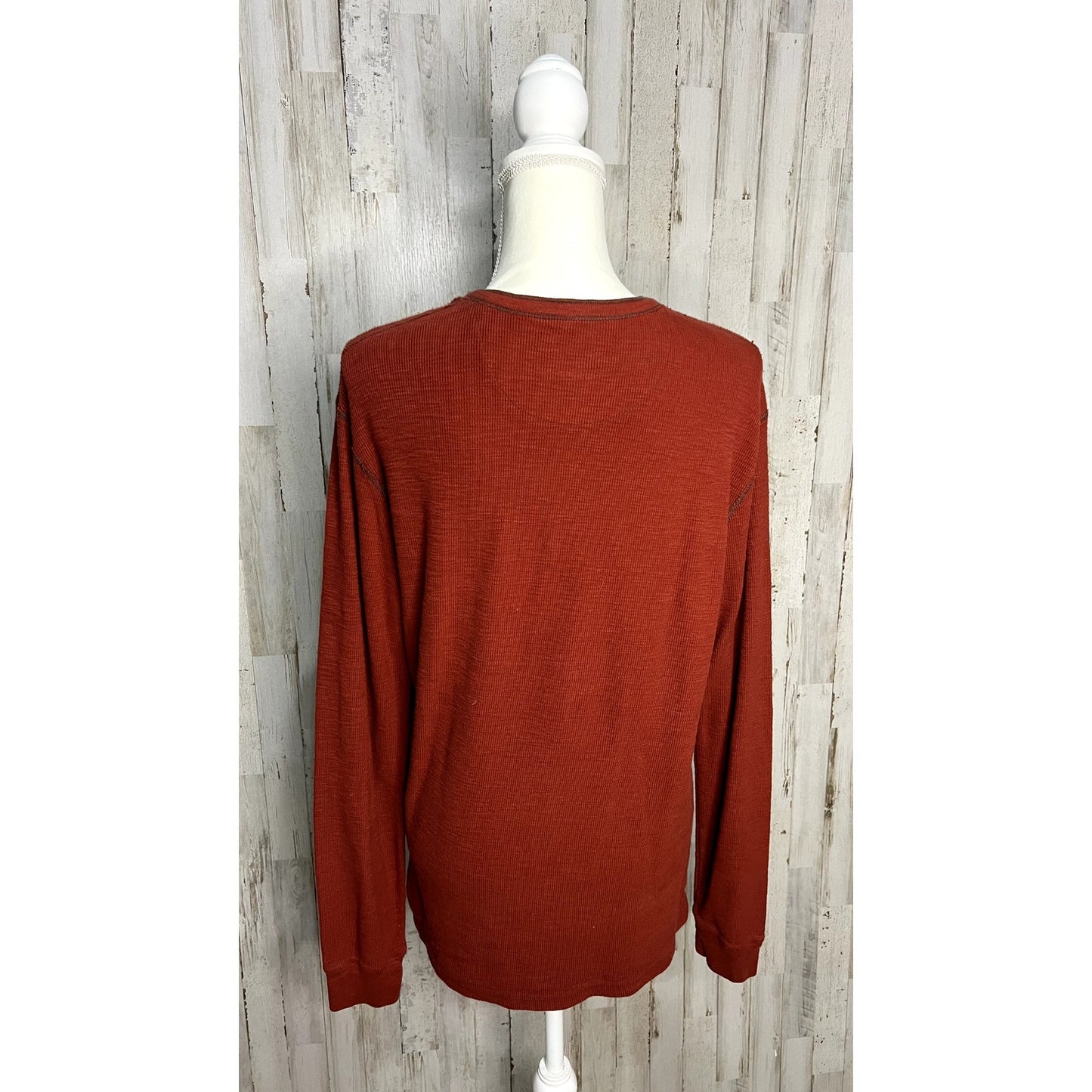 Banana Republic Men's Size Medium Orange Waffle Knit Henley Top