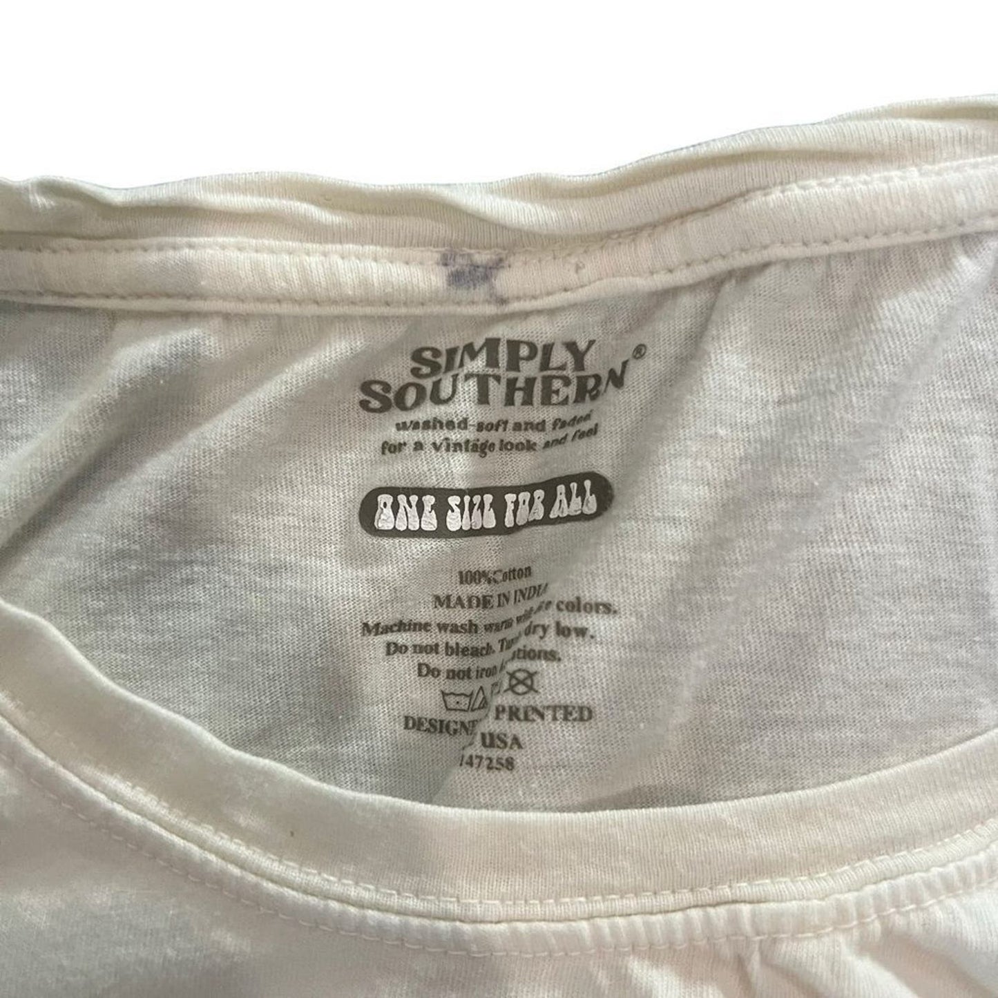 Simply Southern* OS "Have courage and Be Kind" Tee - VANILLA ACID