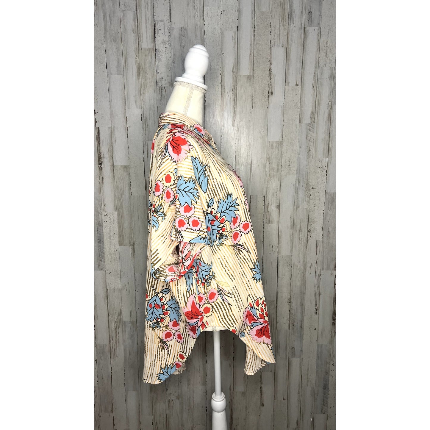 Cupshe Floral Print Buttoned Beach Cover-Up Size Large Multicolor