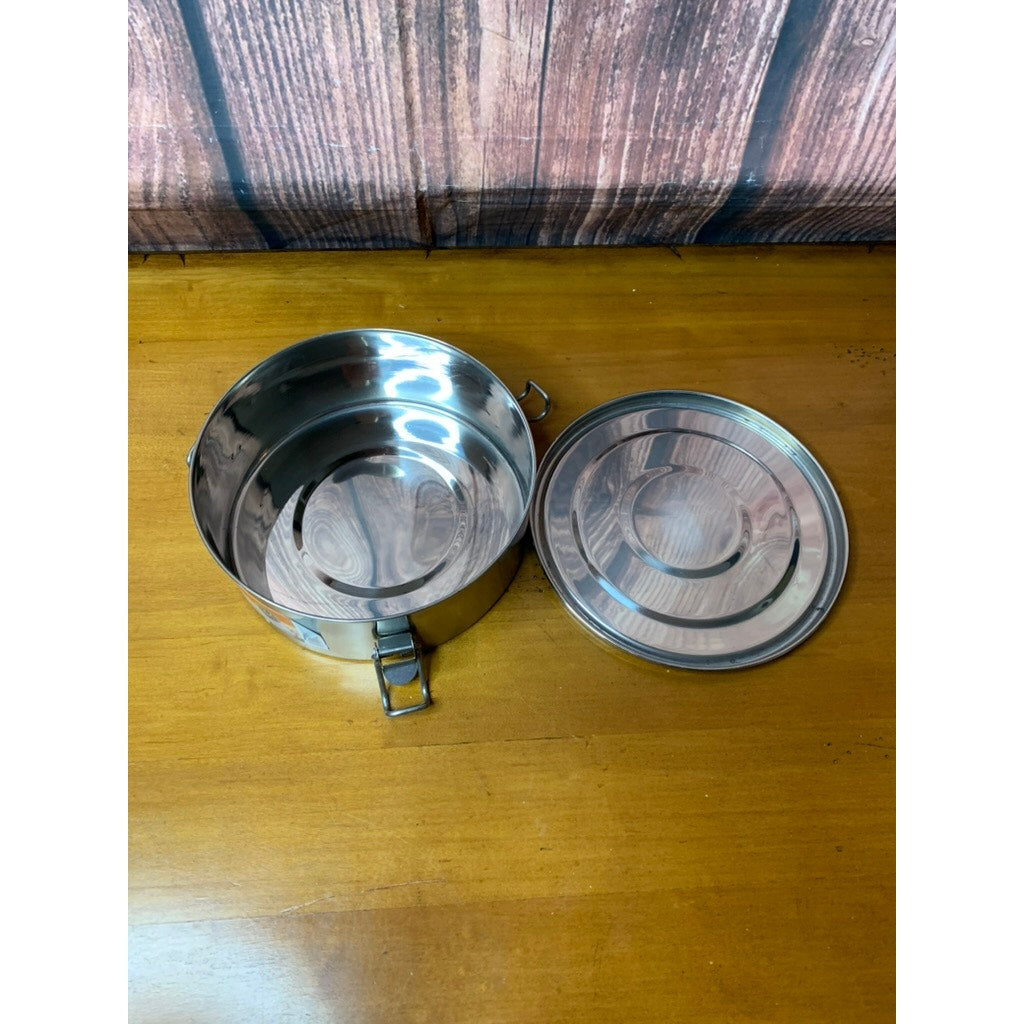 IMUSA Flan Mold with Locking Lid 1.5 Qt Silver Round 2 Piece