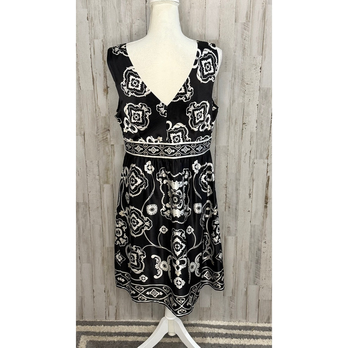 White House Black Market Women's Size 14 Black Geometric Dress