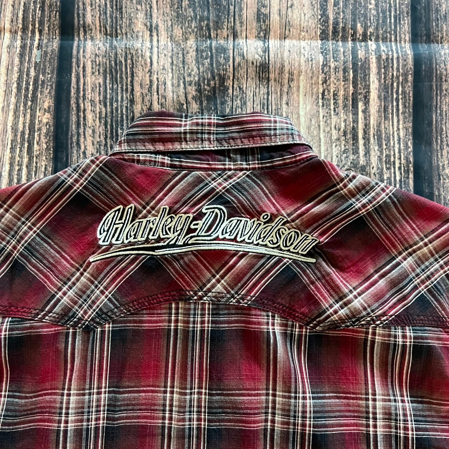 Harley-Davidson Men's Red Plaid Button-Up Shirt Medium Short Sleeve Casual