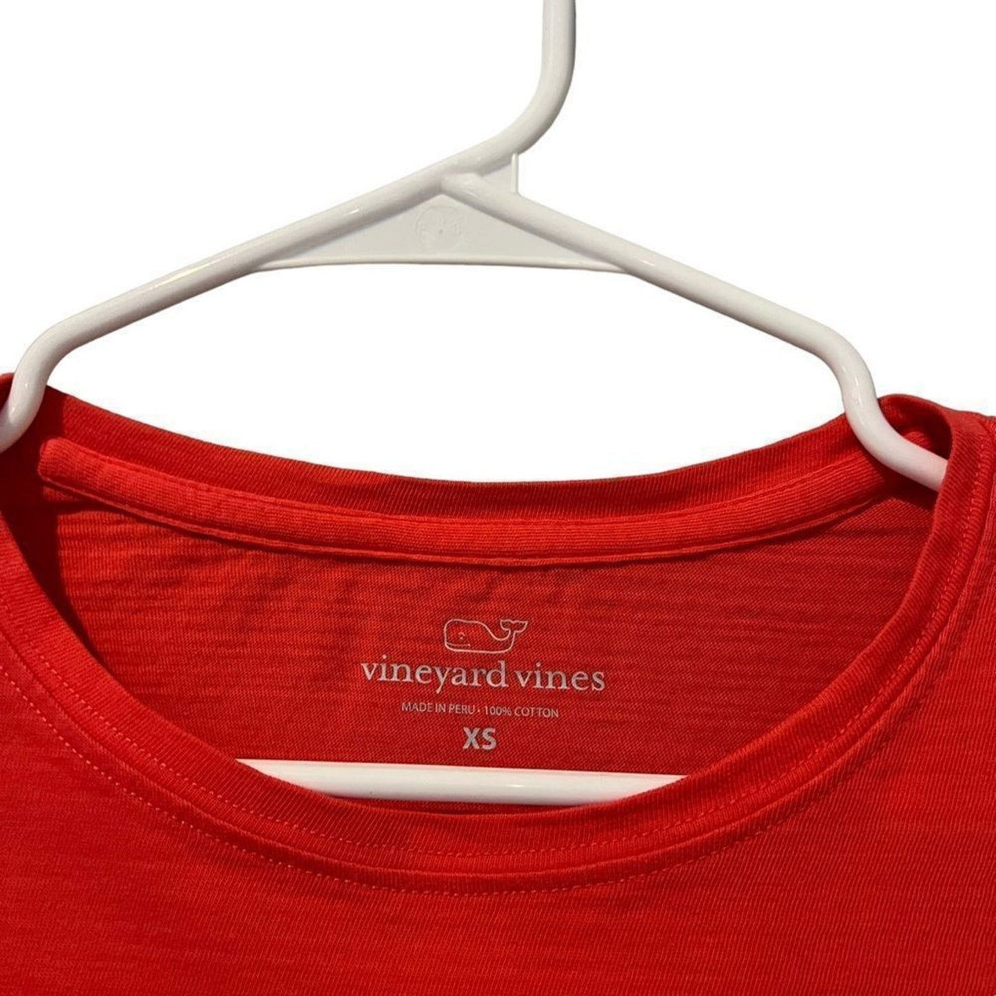 Vineyard Vines T-Shirt Womens XS Red Long Sleeve Crew Neck Whale Graphic